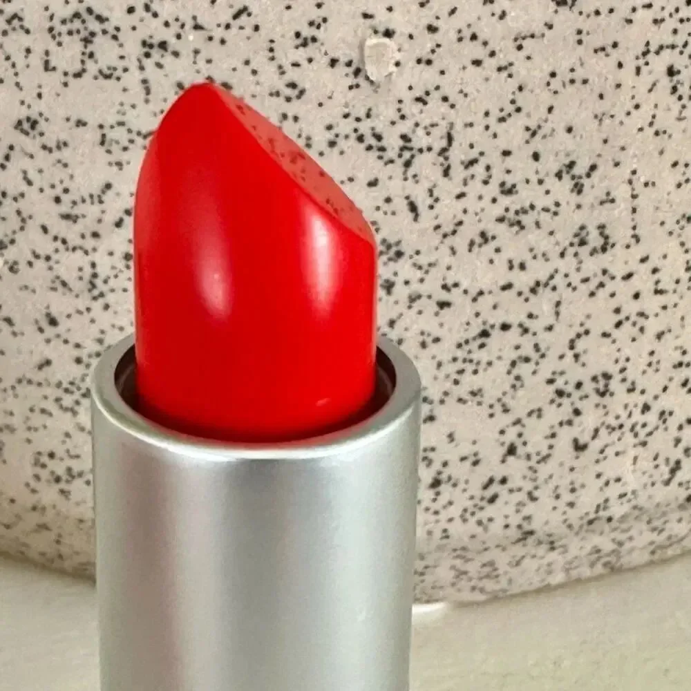 Mac Lady Danger lipstick
